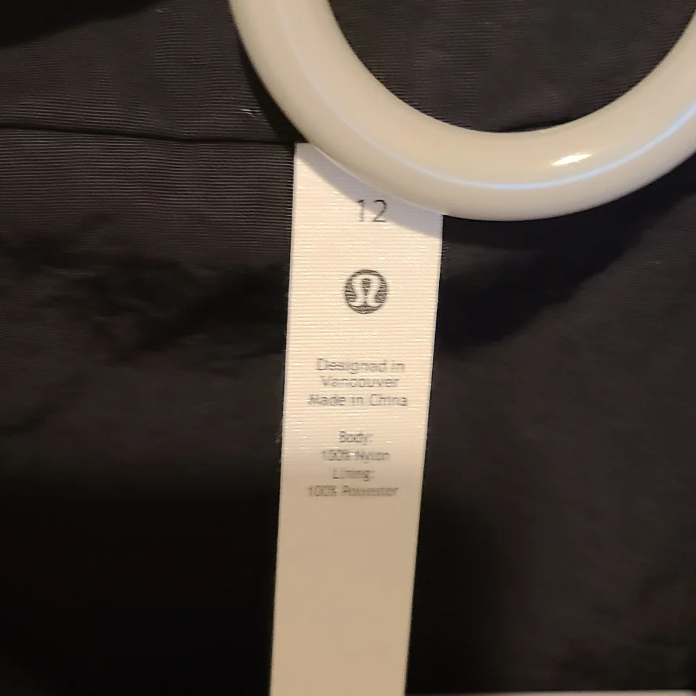 Lululemon Lightweight Collared A-Line Coat Size 12 in Black - Picture 8 of 13
